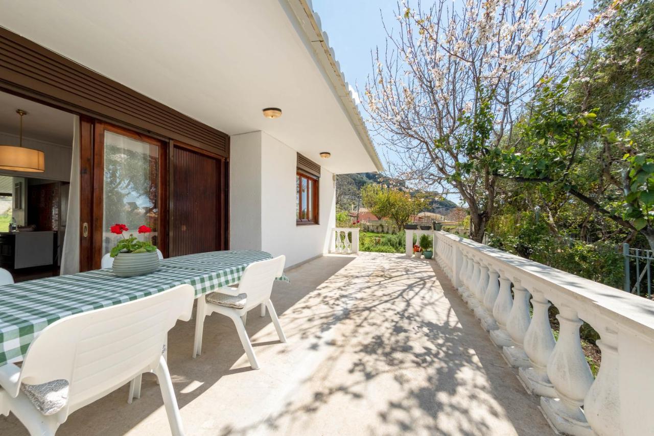 To Ktimataki Villa Agios Gordios  Exterior photo