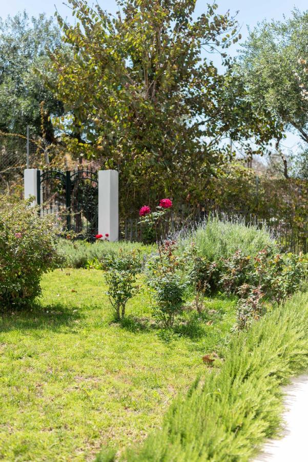 To Ktimataki Villa Agios Gordios  Exterior photo